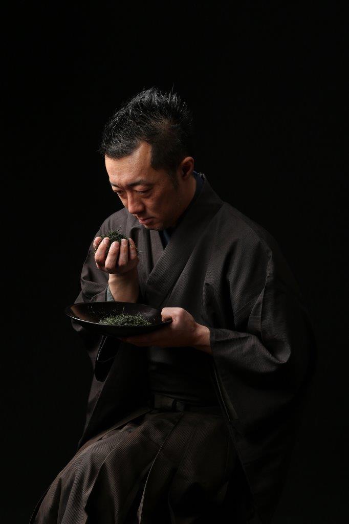 軍配印　ぜいたく茶そば-03