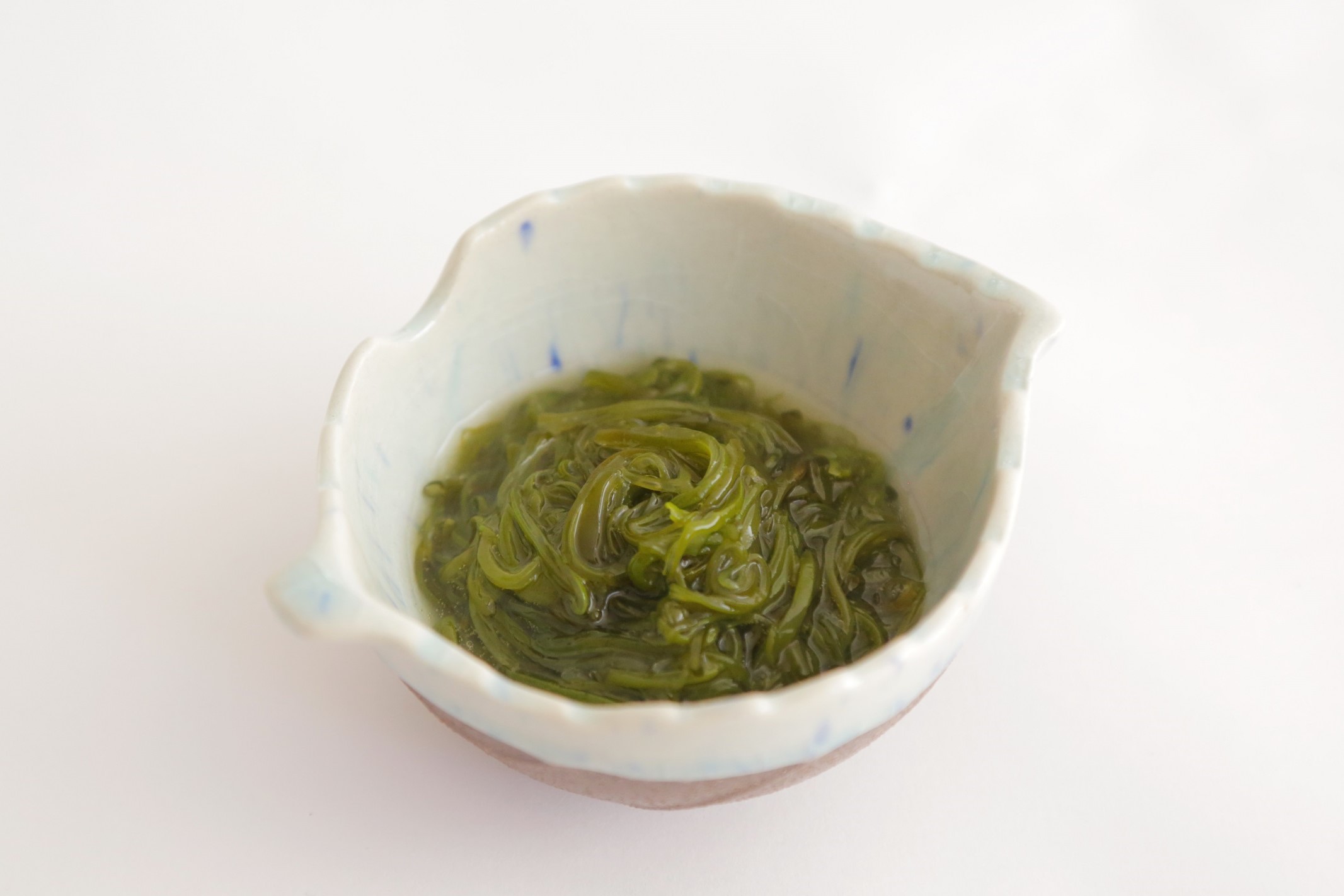 三陸産釜茹でめかぶ　タレ別添-02