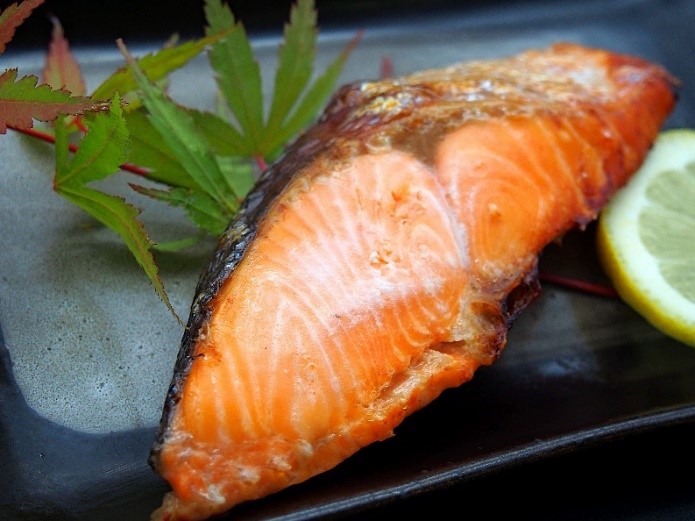 国産養殖ギンザケ塩麹漬切身