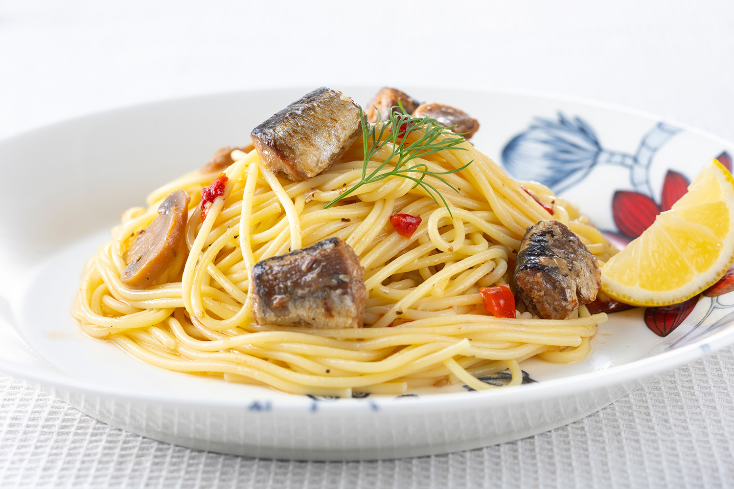 気仙沼港町のパスタソース　いわし×塩レモン風